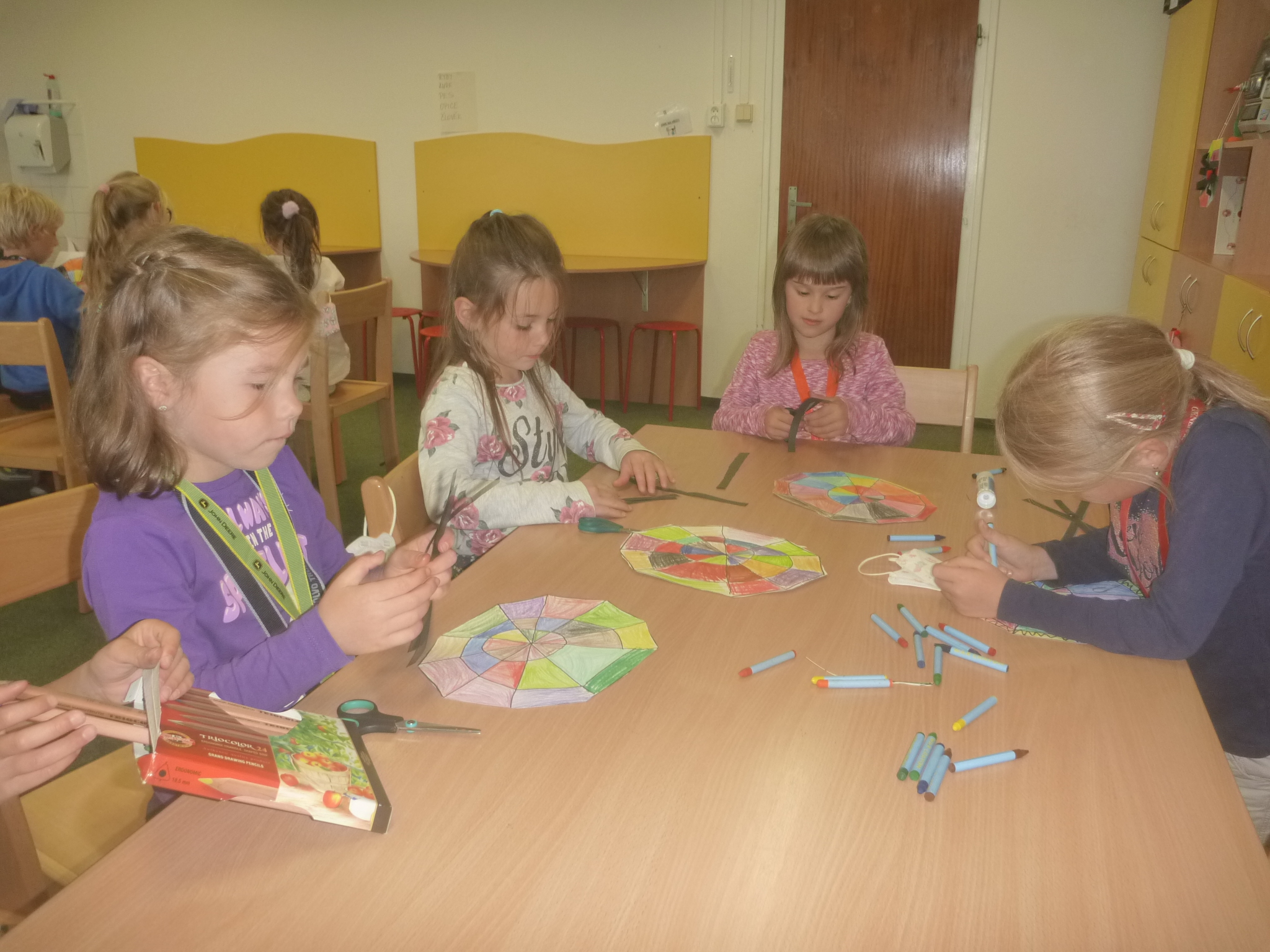 Výtvarka - Šikulky - 1.třída - fotografie 8