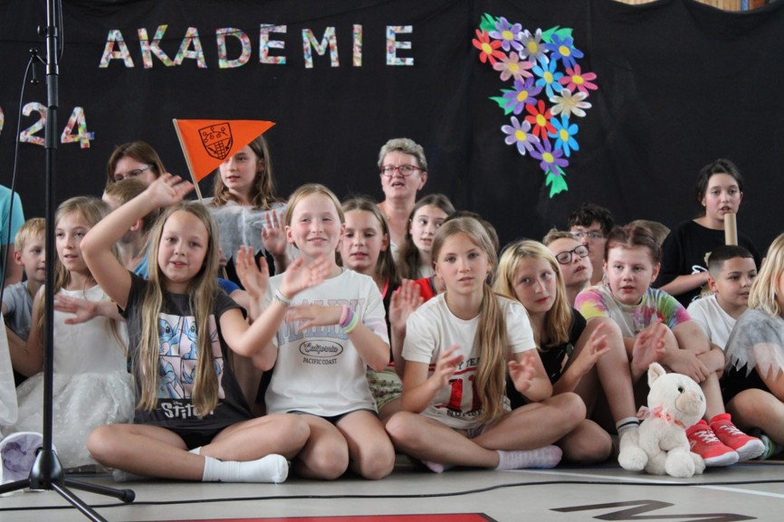 Školní akademie - fotografie 9