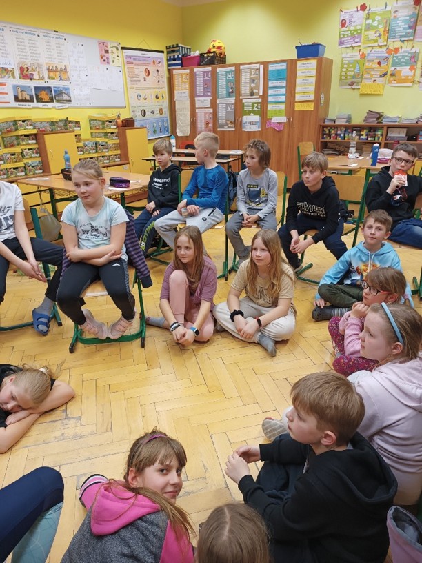 Noc s Andersenem, 2., 3. a 4. třída - fotografie 14