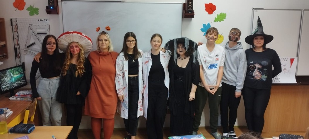 HALLOWEEN VE ŠKOLE - fotografie 11