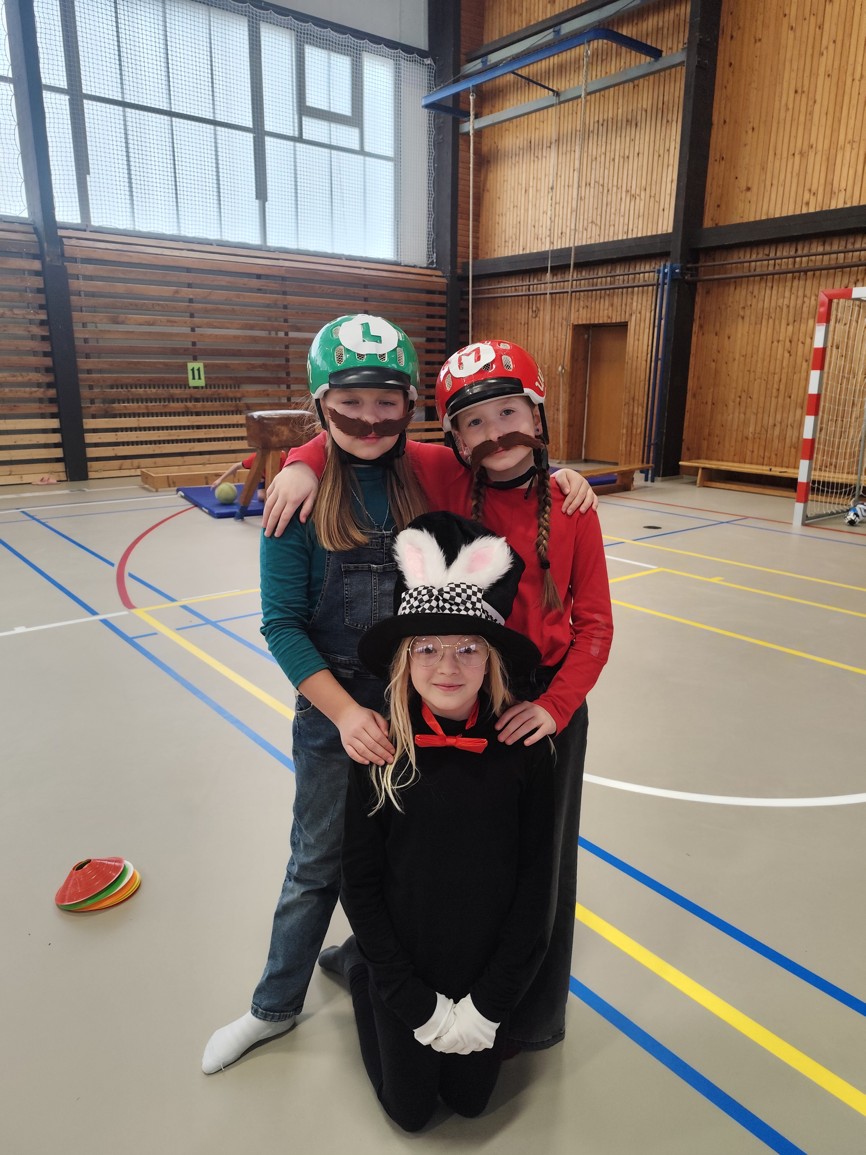 Školní karneval - fotografie 6
