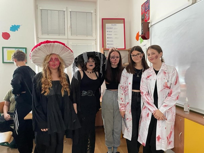 HALLOWEEN VE ŠKOLE - fotografie 8