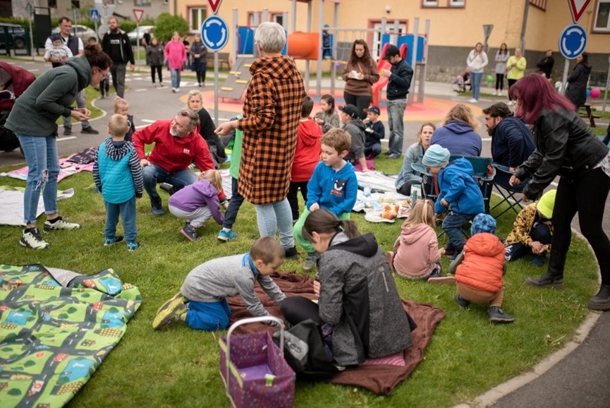 Piknik pro děti a rodiče - fotografie 6