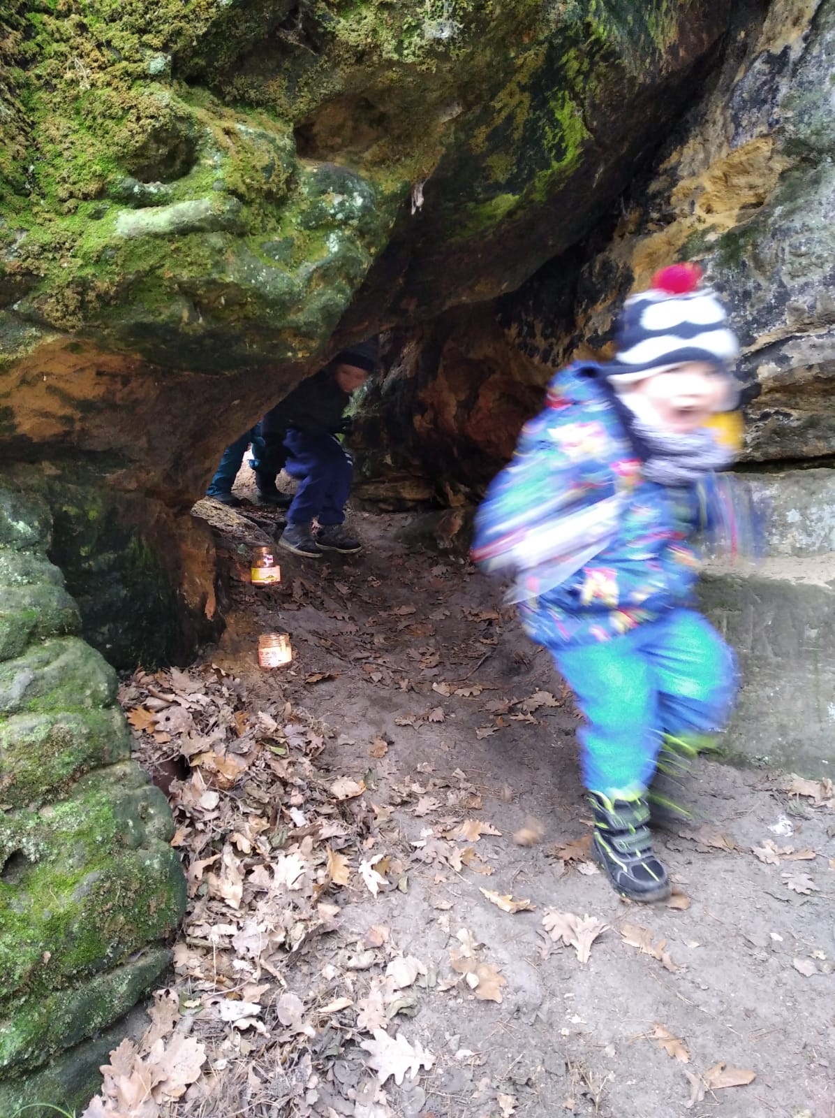 Předškoláci- výlet k čertovské skále - fotografie 6