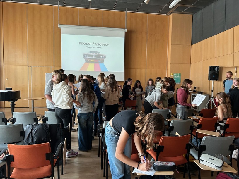 Workshop – redakční rada školního časopisu - fotografie 2