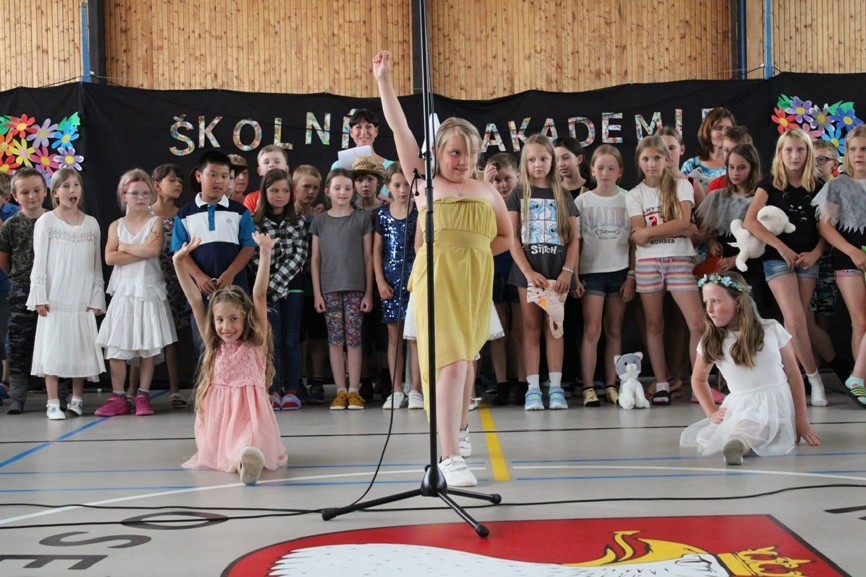Školní akademie - fotografie 7