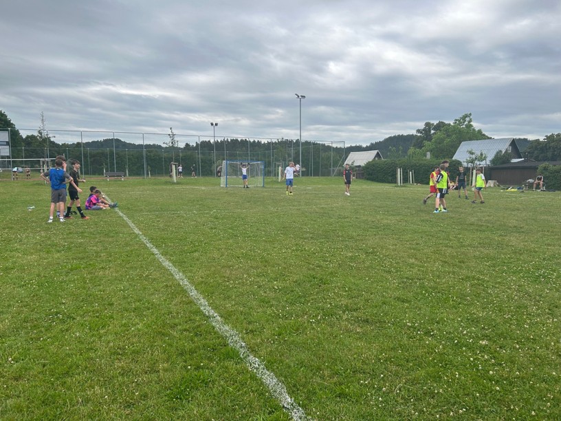 Sportovní den - 2. stupeň - fotografie 6