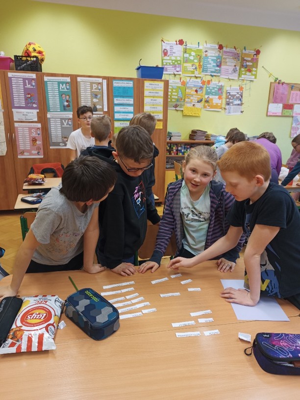 Noc s Andersenem, 2., 3. a 4. třída - fotografie 6