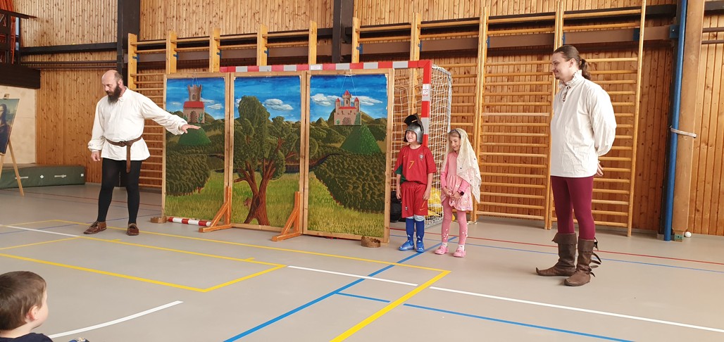 Pojďte si s námi hrát na dobu rytířů, princů a princezen - fotografie 3