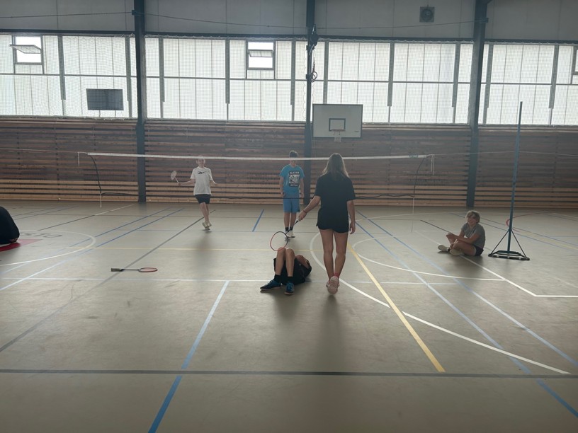 Sportovní den - 2. stupeň - fotografie 13