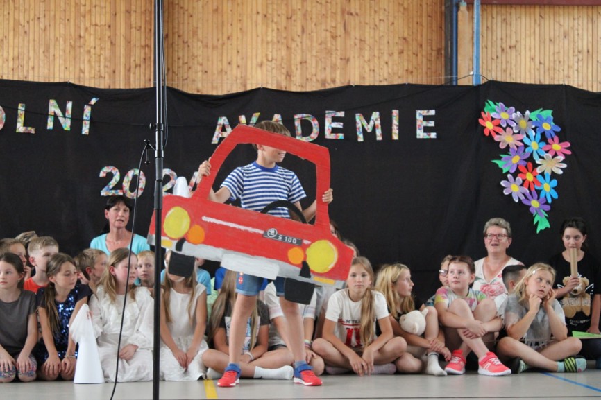 Školní akademie - fotografie 11