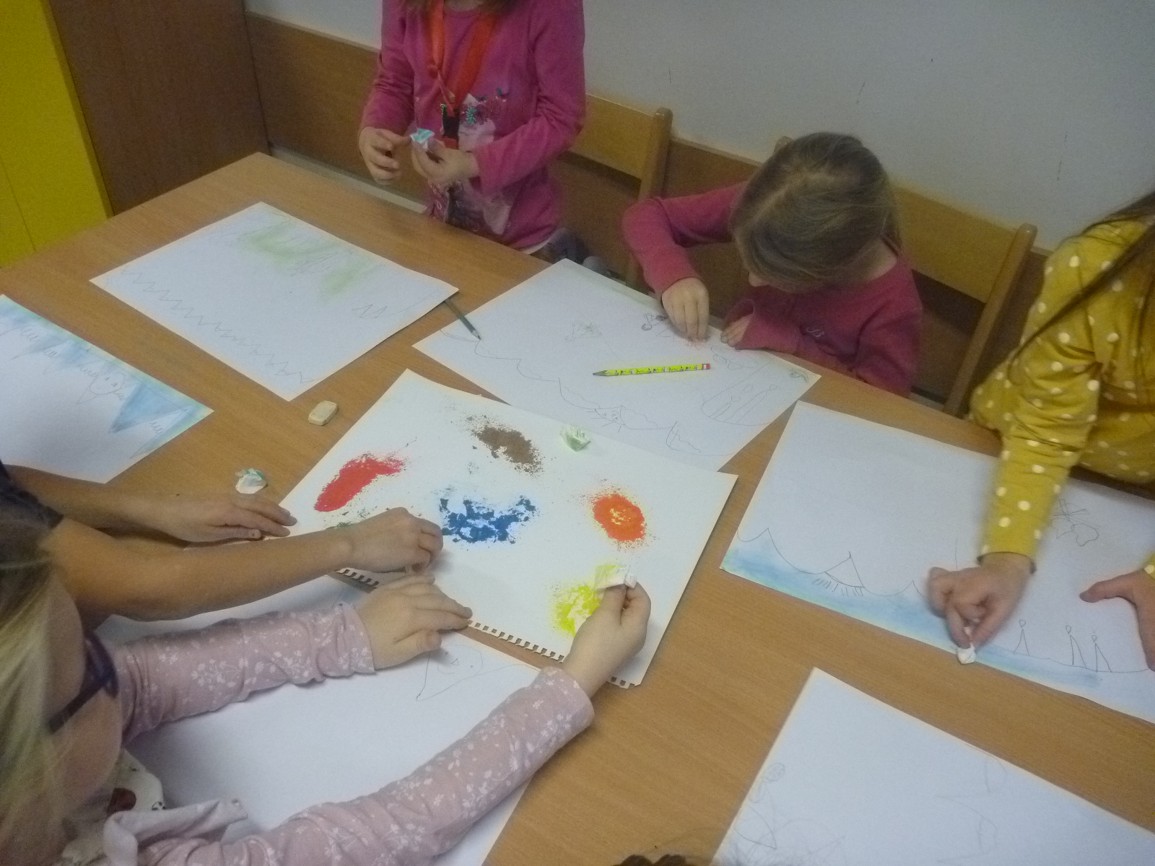 Malování čajem a kávou - dinosaurus - fotografie 8