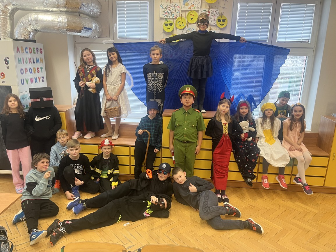 Školní karneval - fotografie 5