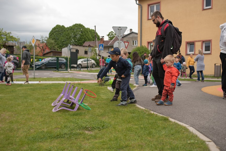 Piknik pro děti a rodiče - fotografie 5