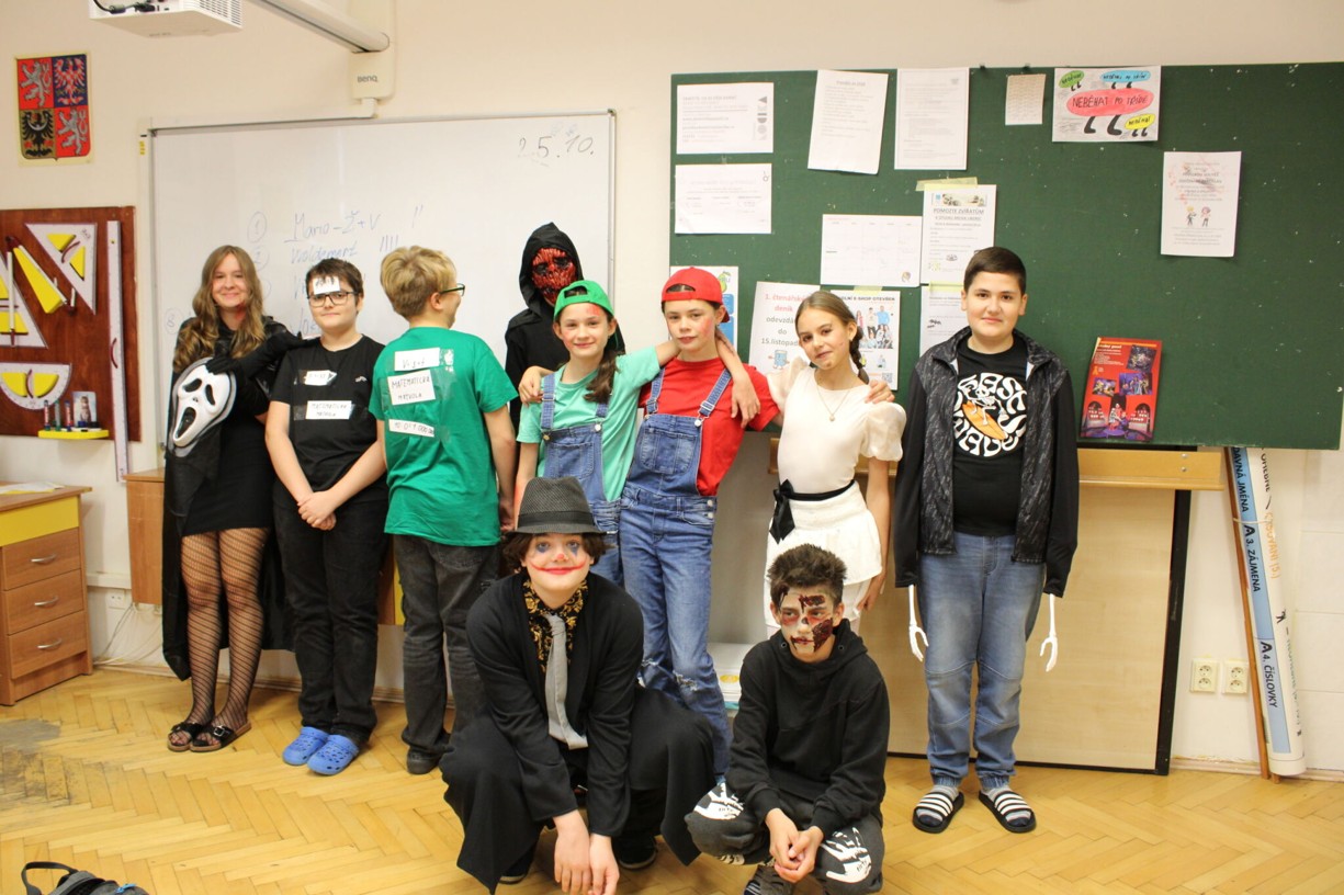 Halloween ve škole - fotografie 7